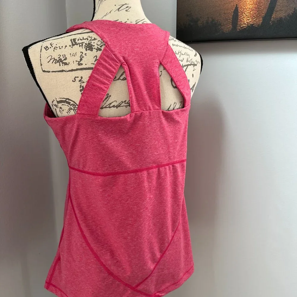 Tank with built in bra - Picture 7 of 8